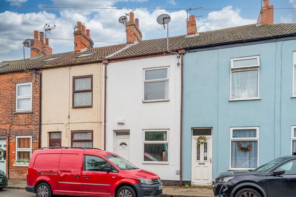 Property photo 1 of 25