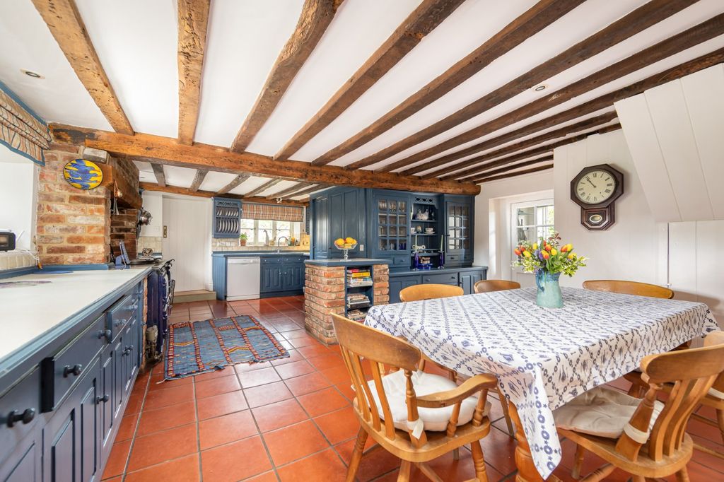 Property photo 2 of 19 Kitchen/B'fast Room