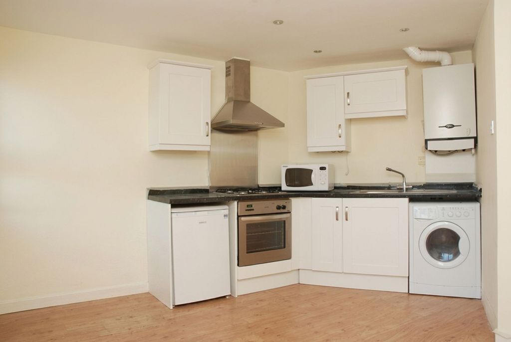 Property photo 3 of 4