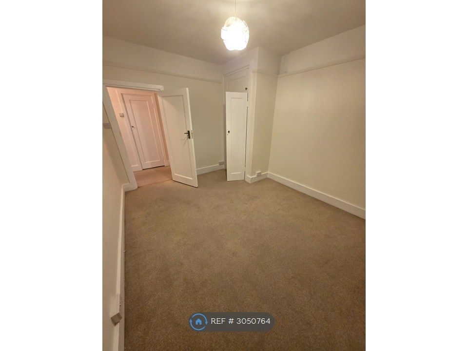 Property photo 3 of 4