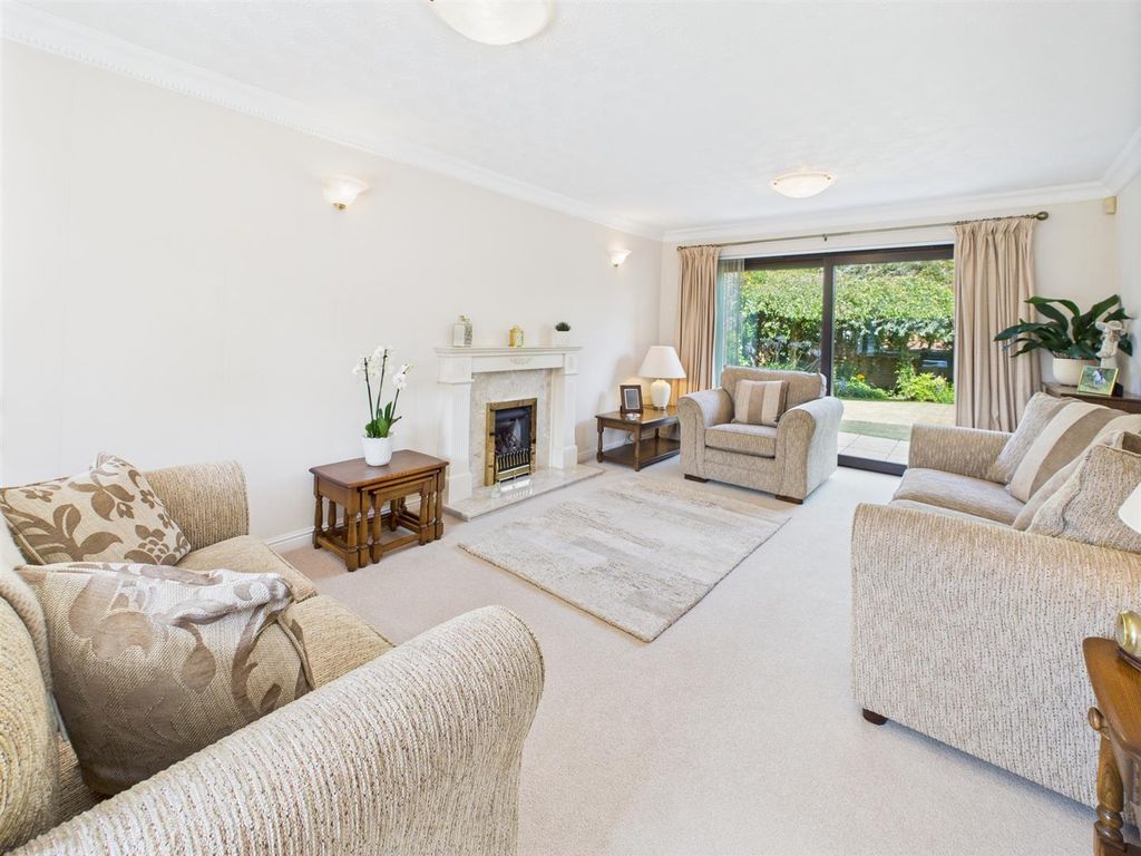 Property photo 2 of 34 Drawing Room