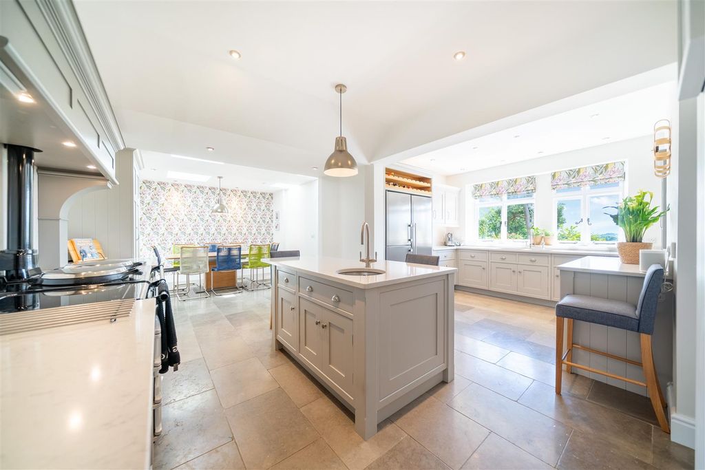 Property photo 3 of 92 Kitchen - Diner-2.Jpg