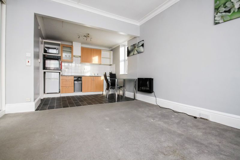 Property photo 2 of 5 Photo 1