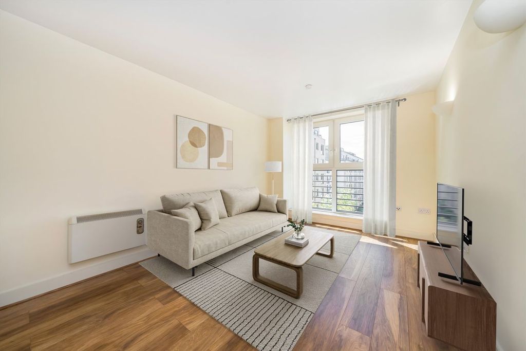 Property photo 1 of 5