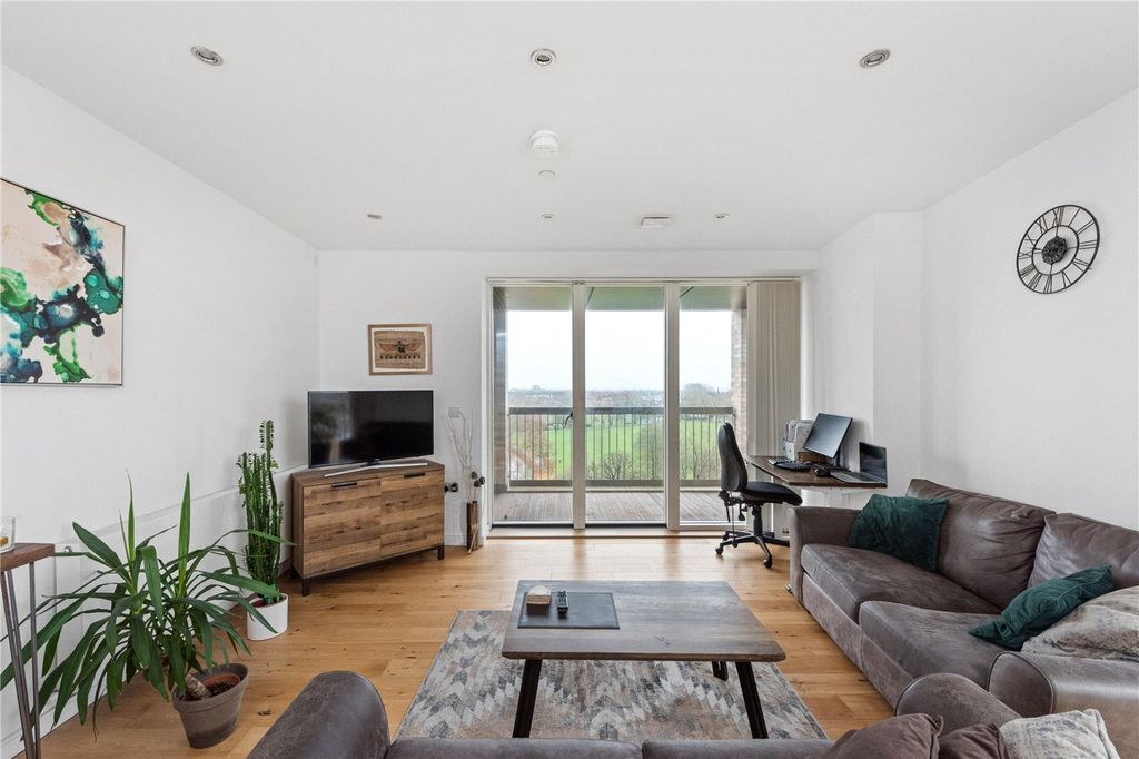 Property photo 2 of 12 Picture No. 05