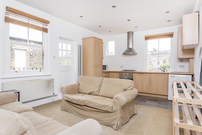 Property photo 1 of 8