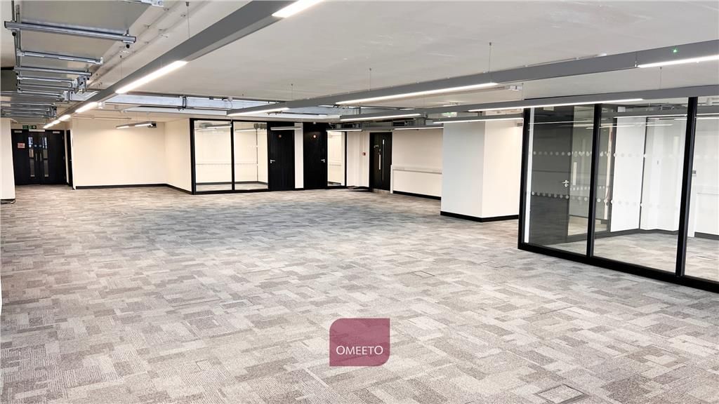Property photo 2 of 18 Office To Let