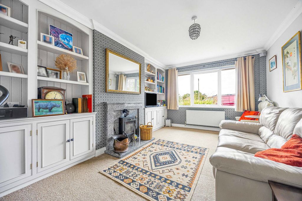 Property photo 2 of 11 Sitting Room