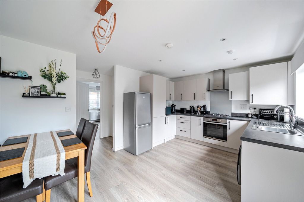 Property photo 3 of 14 Picture No. 05