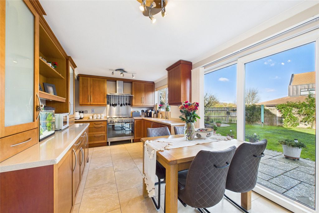 Property photo 3 of 18 Picture No. 05