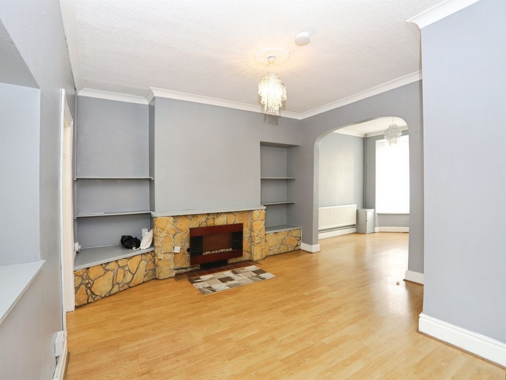 Property photo 2 of 24