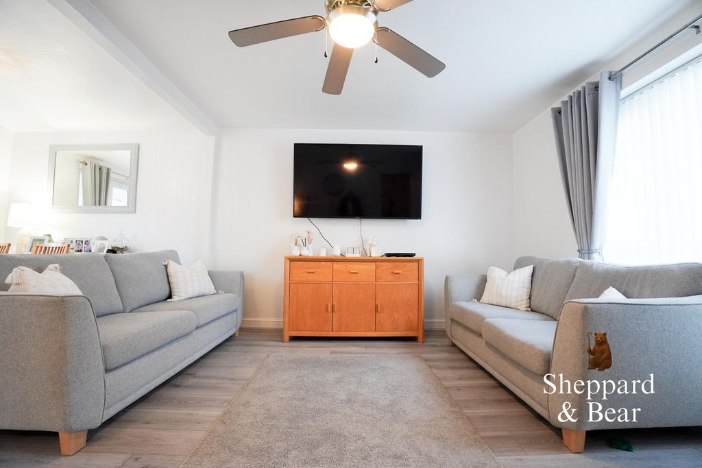 Property photo 1 of 34 Dsc02494.Jpg