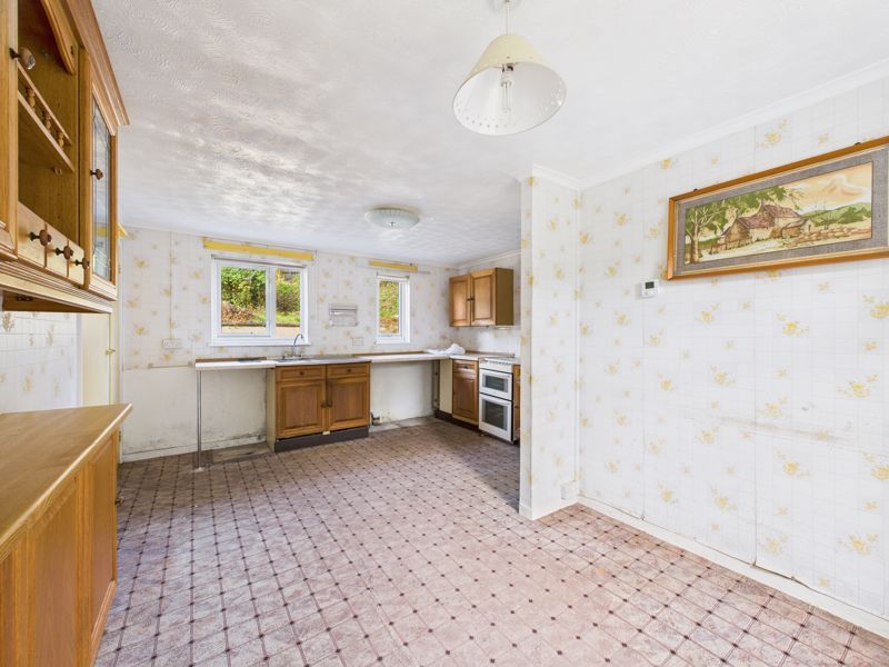 Property photo 2 of 13 Kitchen