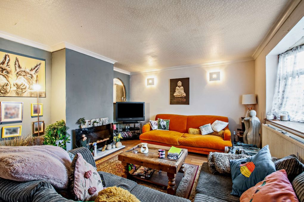 Property photo 2 of 12