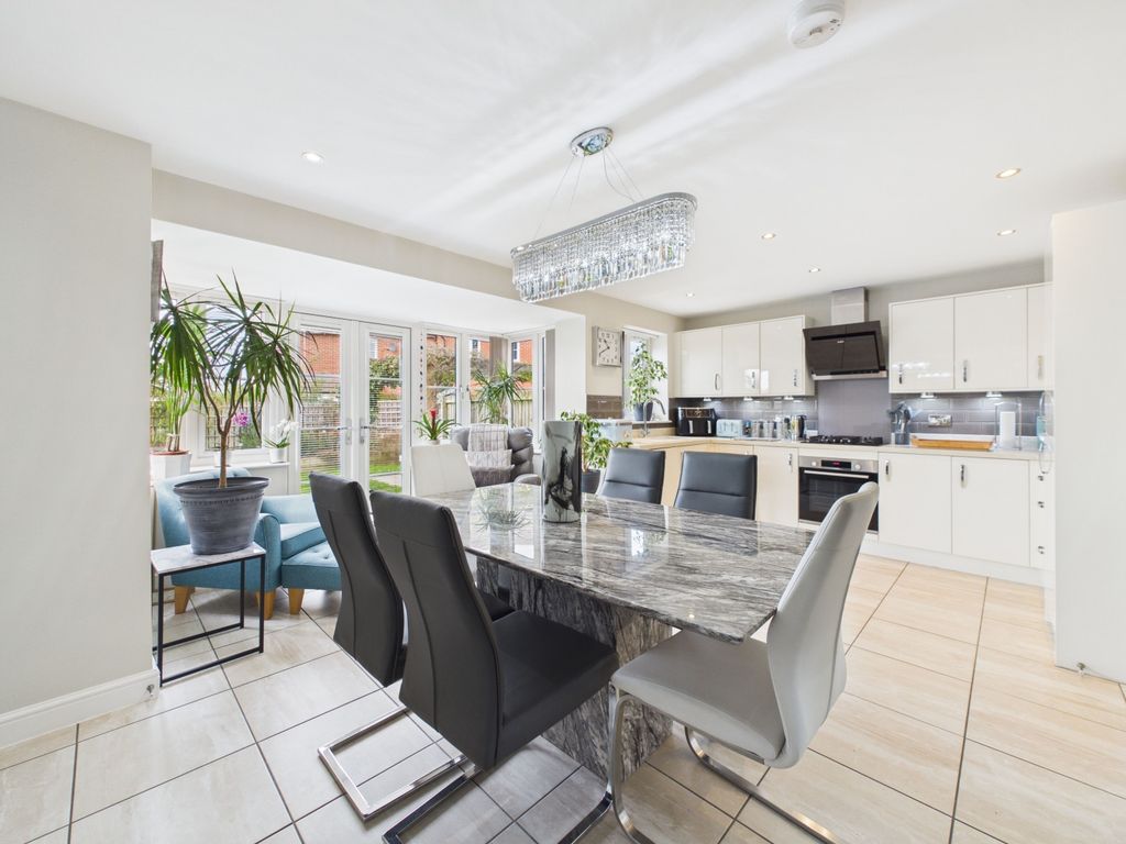 Property photo 2 of 29