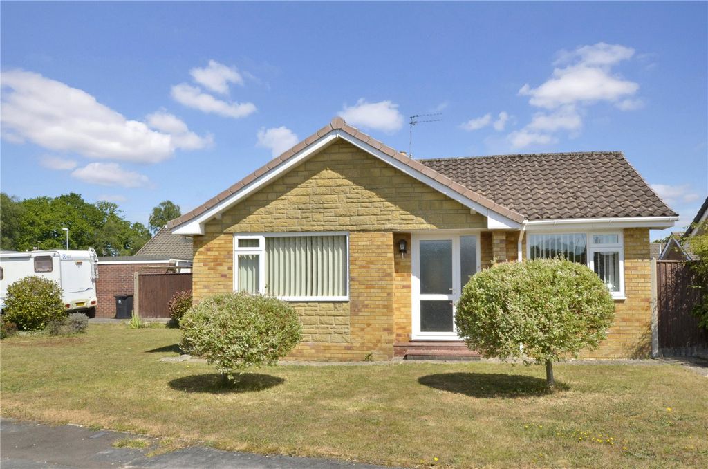 Property photo 1 of 19 Front