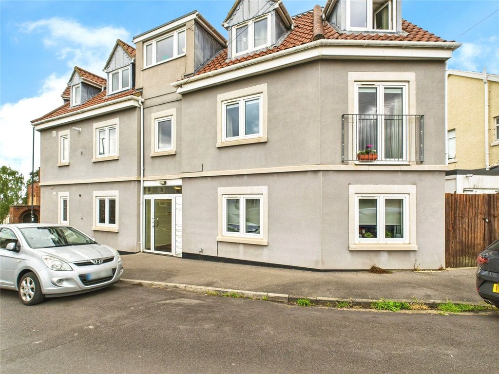 Property photo 2 of 16 Picture No. 36
