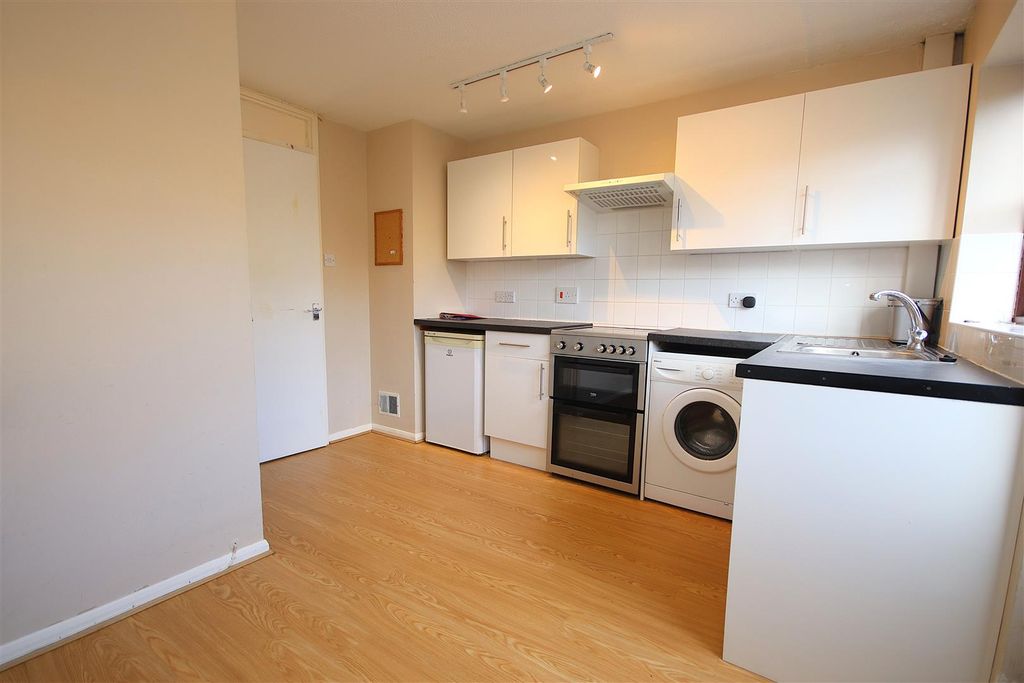 Property photo 3 of 13 Img_8576.Jpg