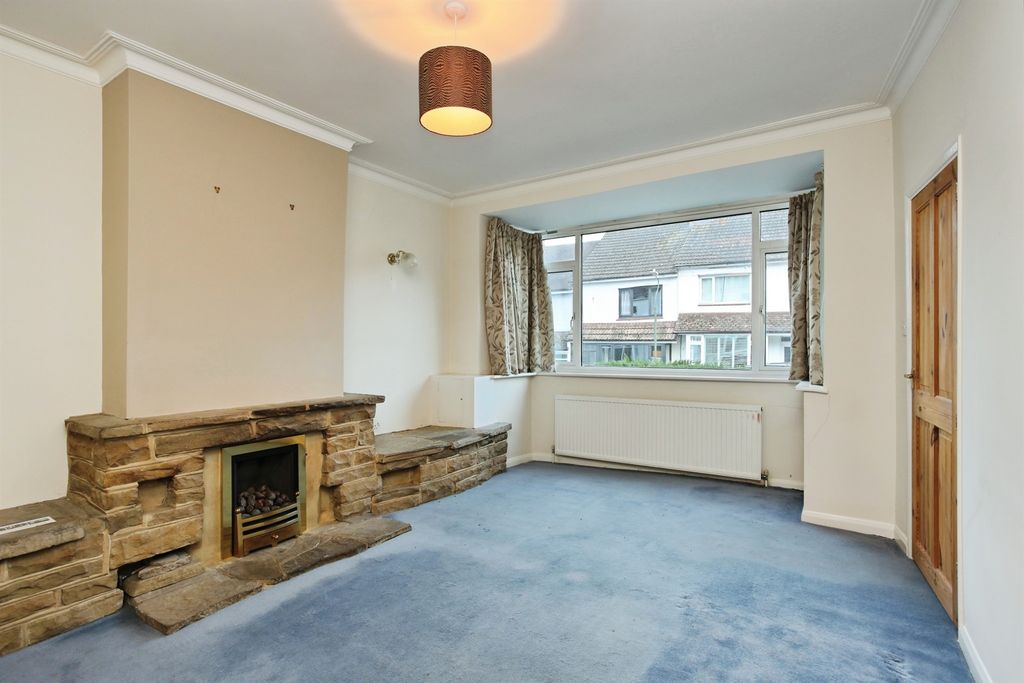 Property photo 3 of 17