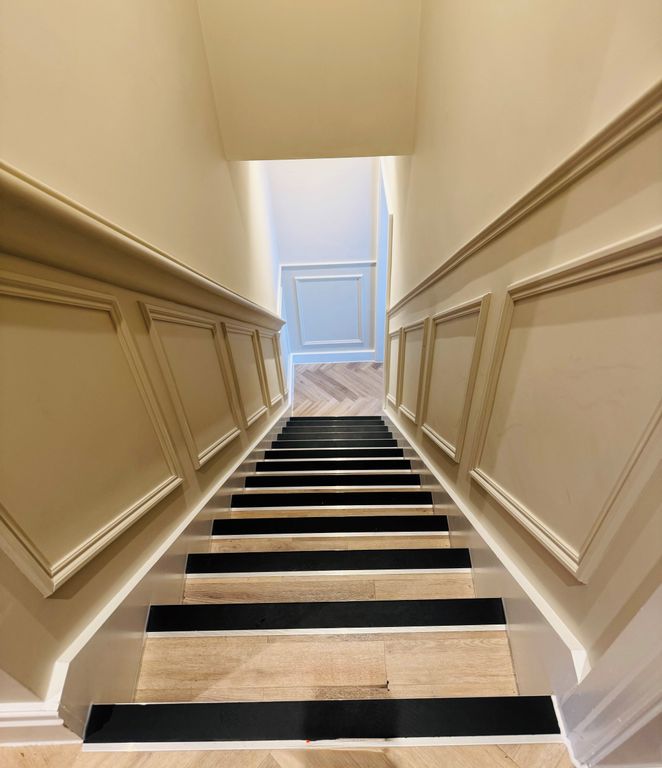 Property photo 2 of 8 64 Arthur Stairway