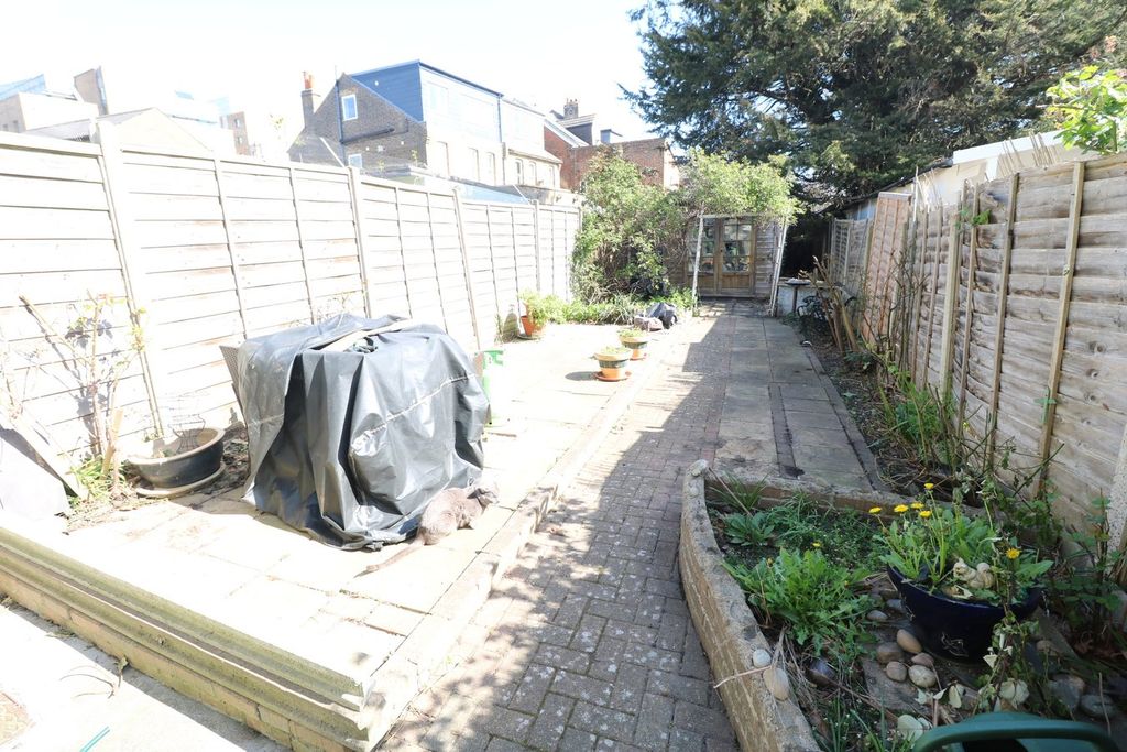Property photo 3 of 19