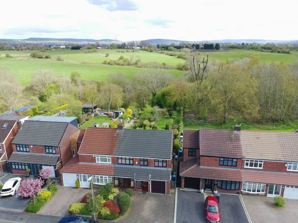 Property photo 1 of 27