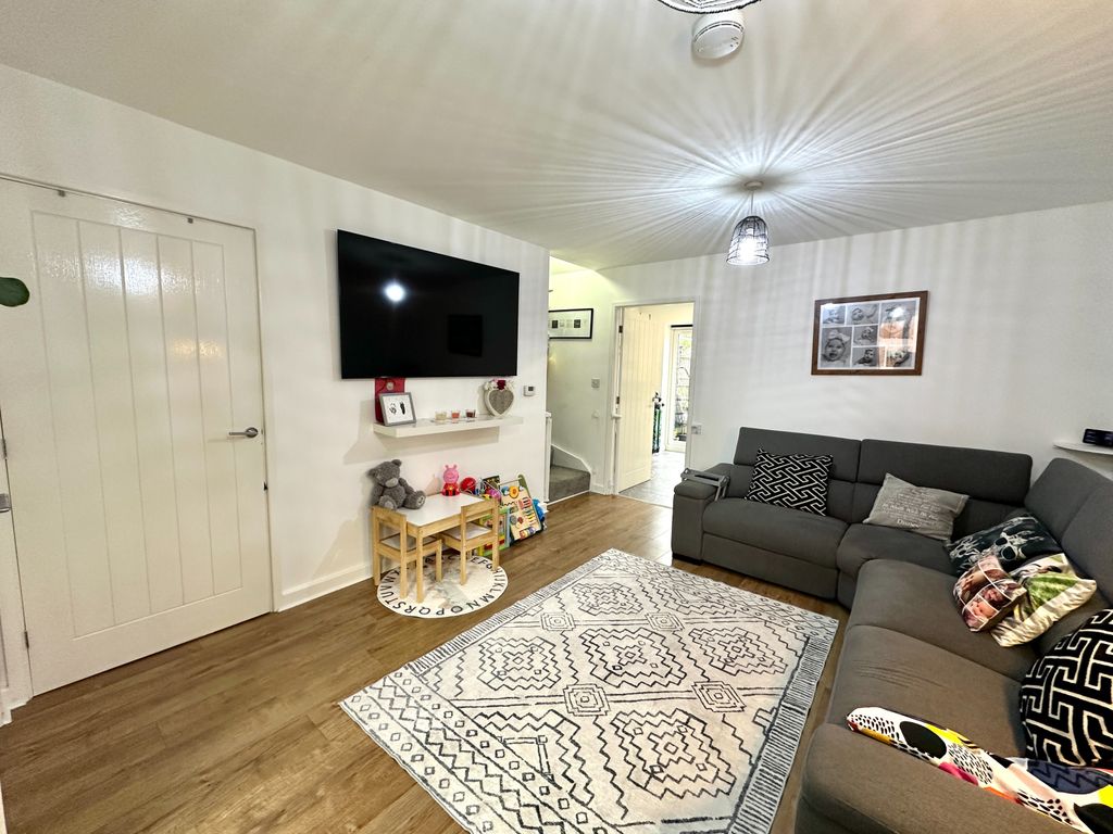 Property photo 3 of 22