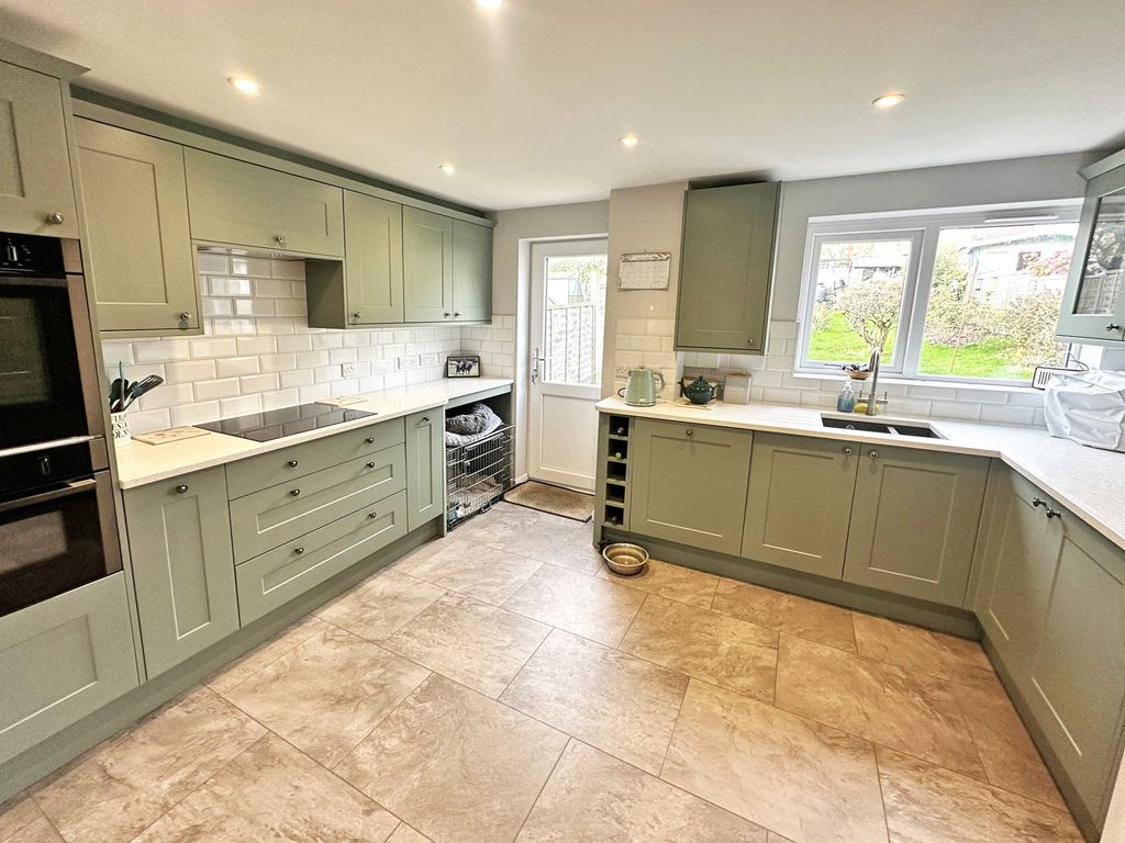 Property photo 2 of 18 Picture 2