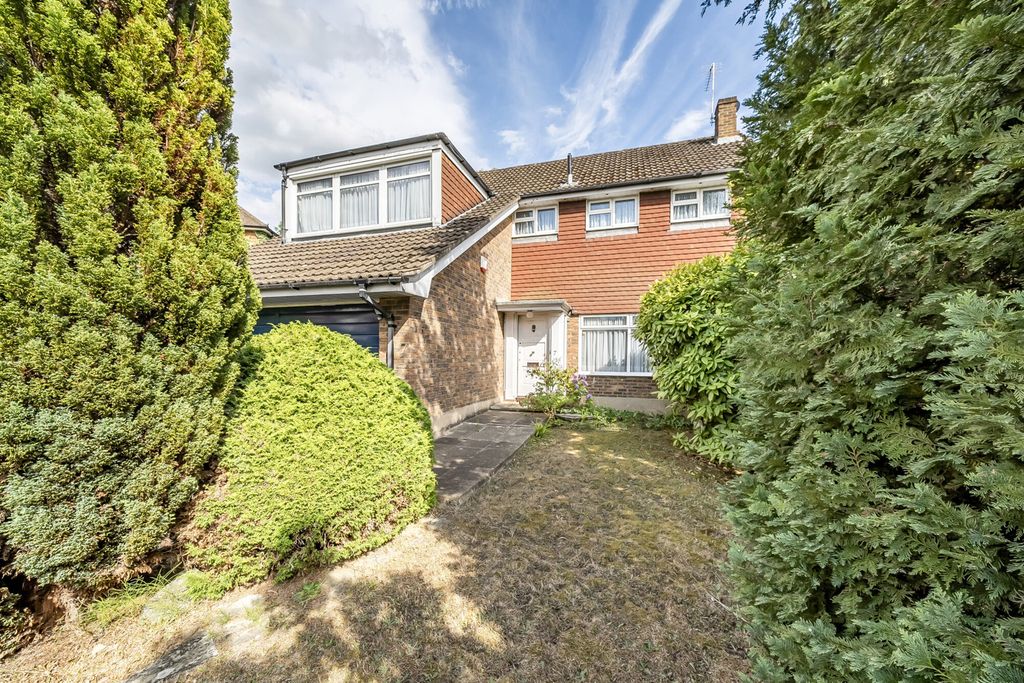 Property photo 1 of 20 1325663-18-6877d4...