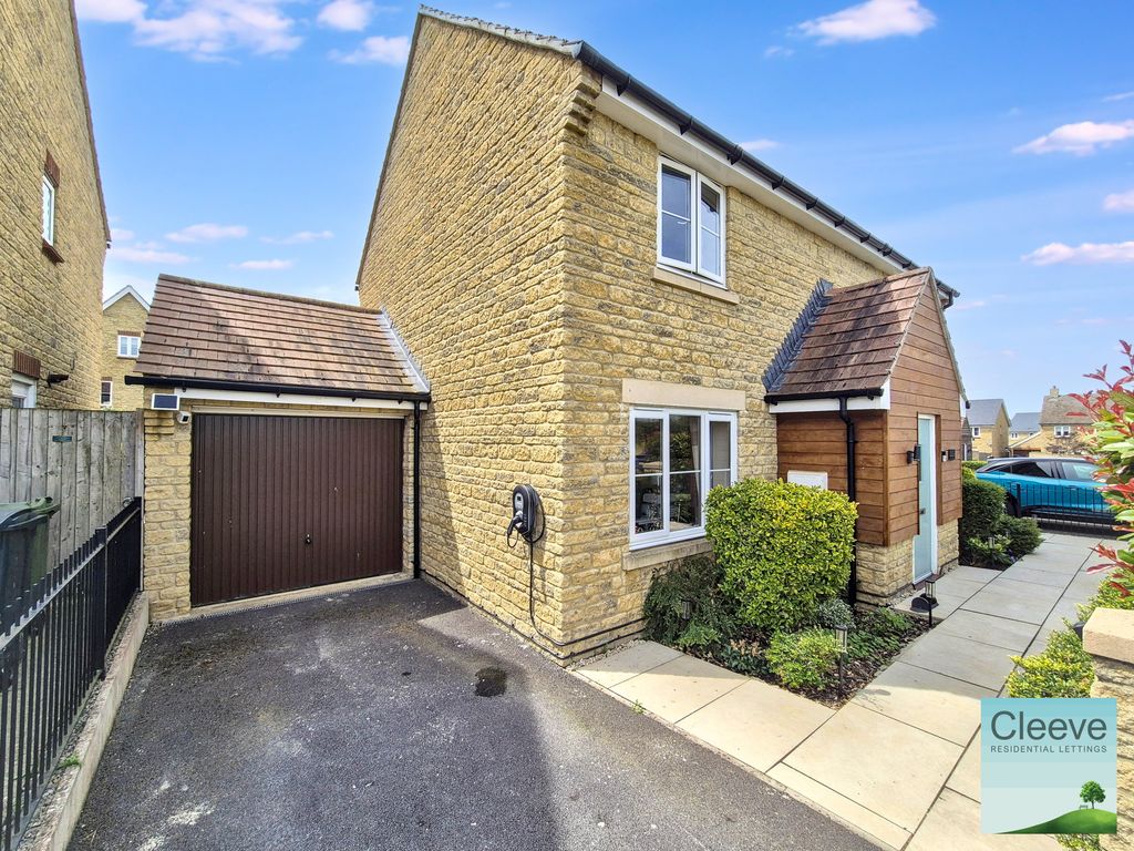 Property photo 1 of 27 1000105603