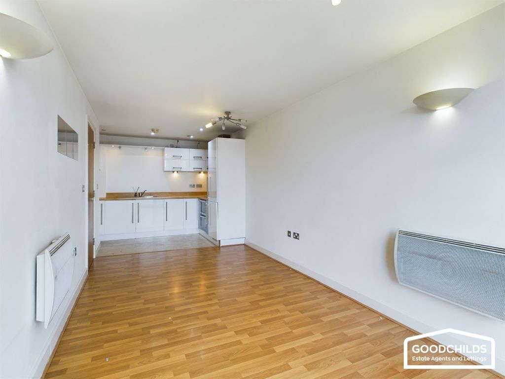 Property photo 3 of 11
