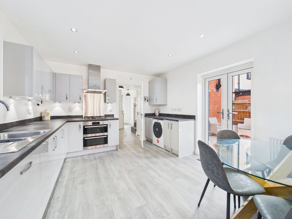 Property photo 3 of 30