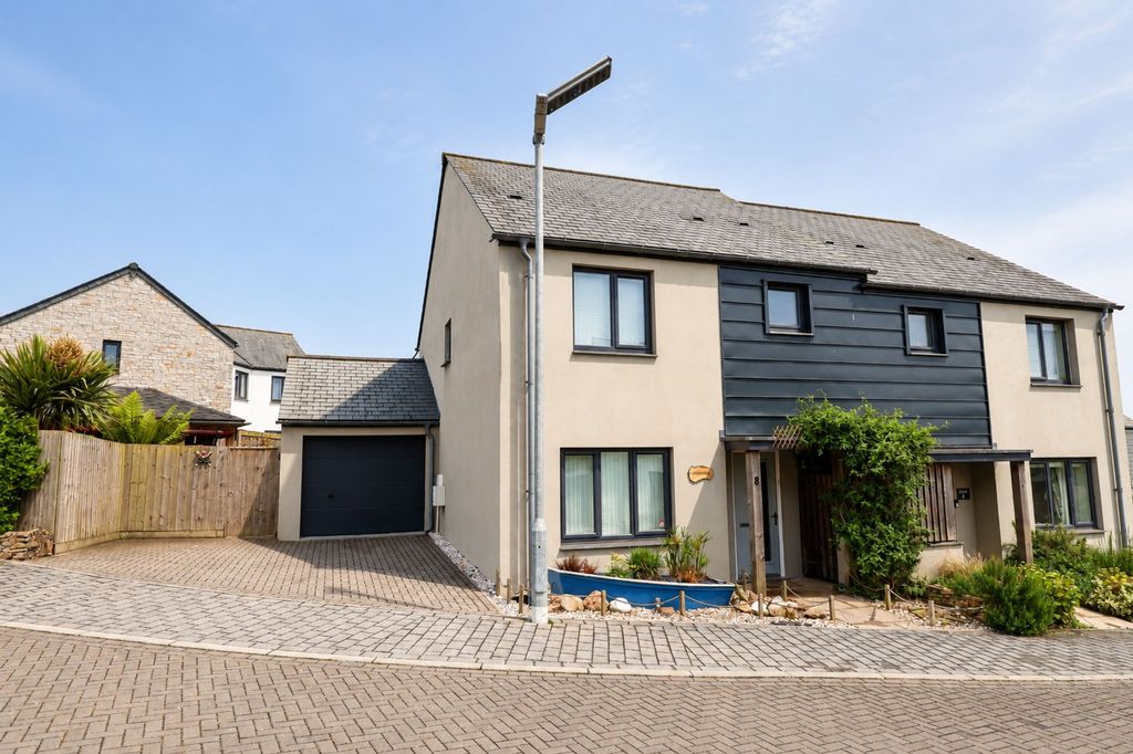 Property photo 1 of 24 External