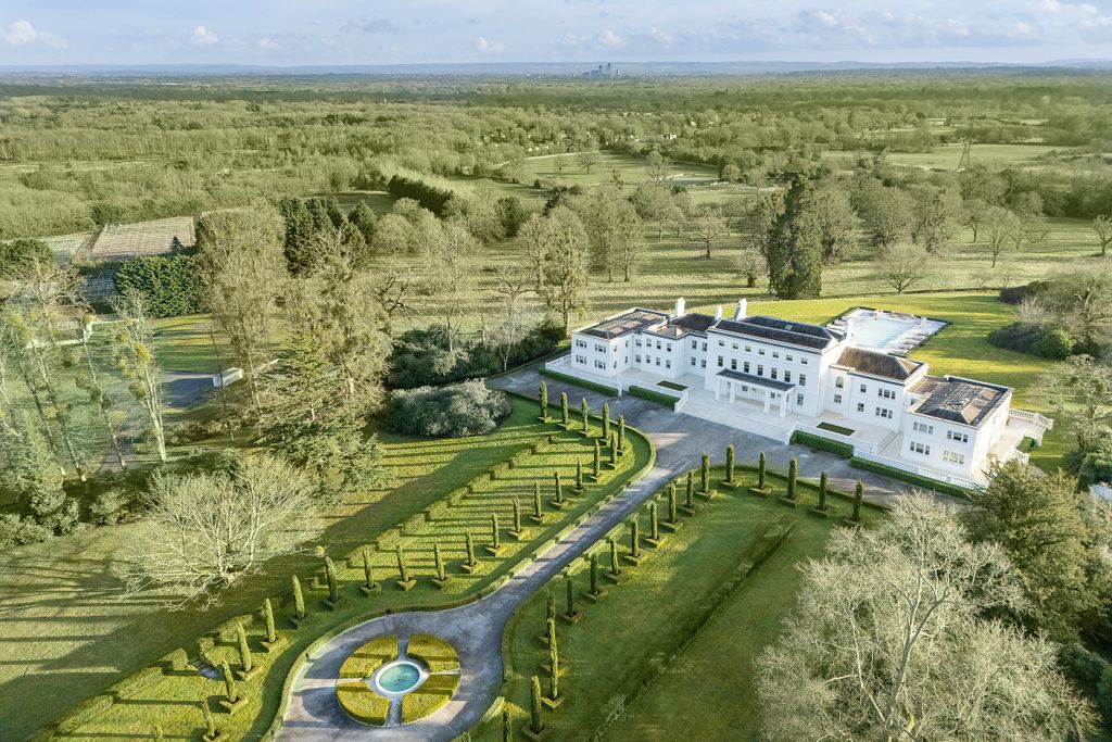 Property photo 2 of 23