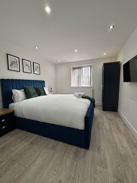 Property photo 1 of 49 Monton Street