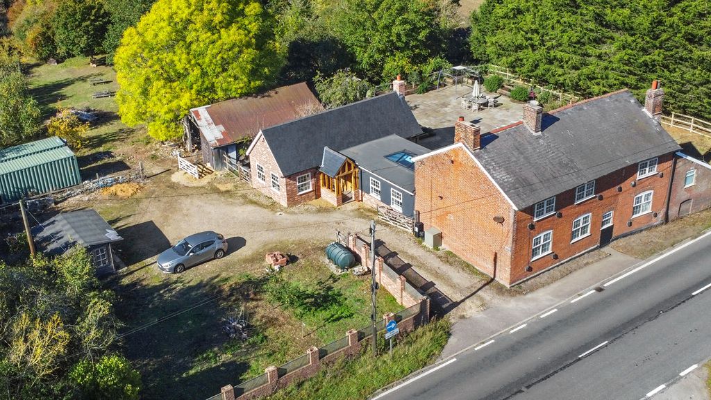 Property photo 1 of 34