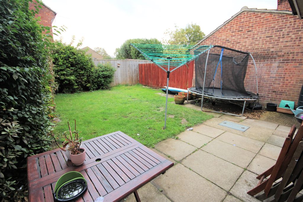 Property photo 2 of 10