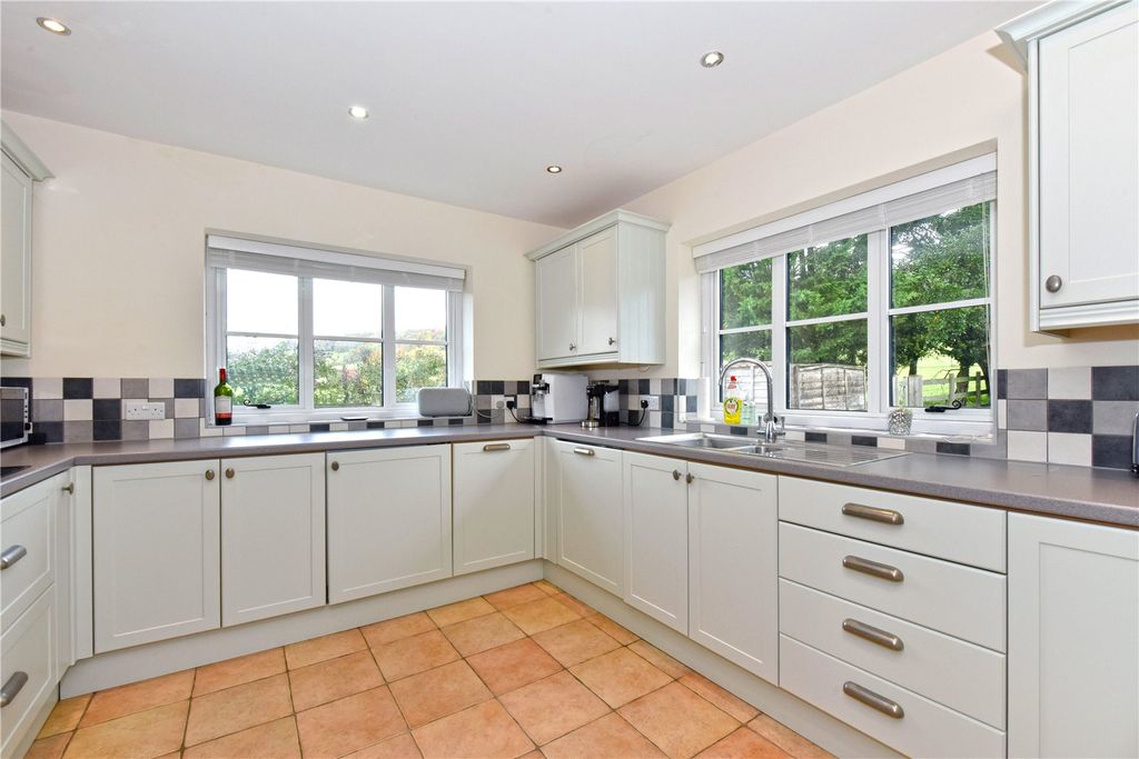 Property photo 2 of 16 Kitchen