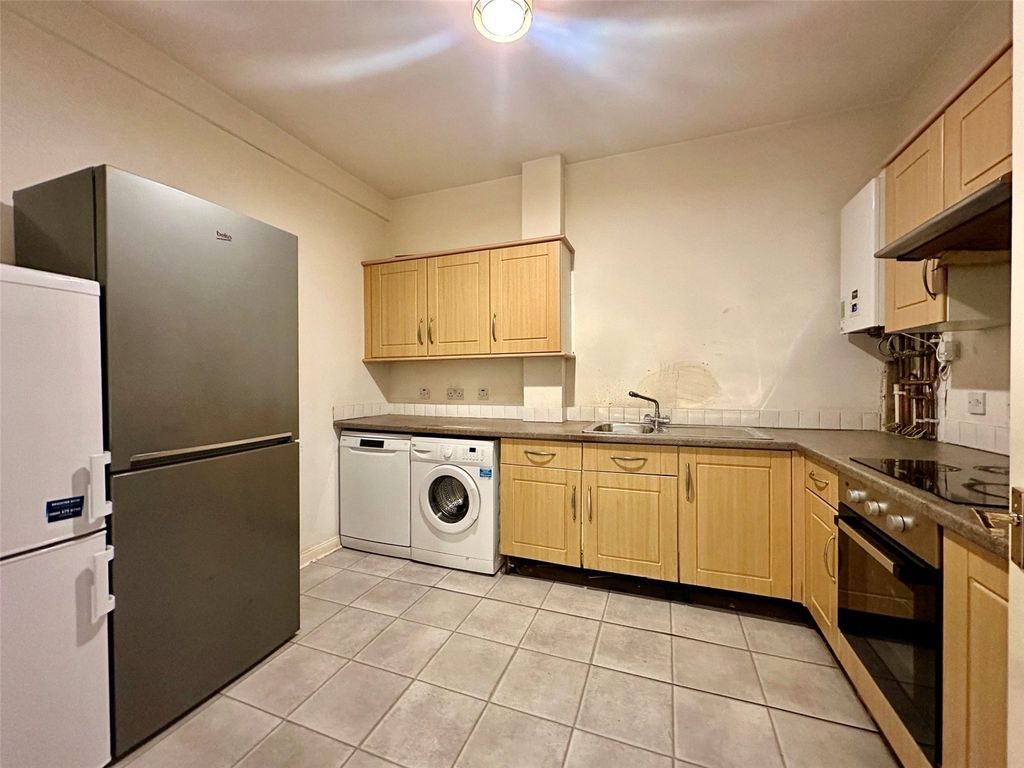 Property photo 3 of 6 Kitchen