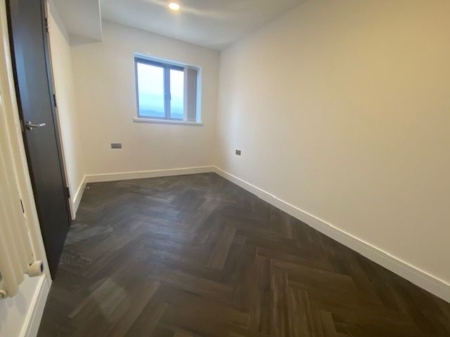 Property photo 2 of 7 Bedroom 1