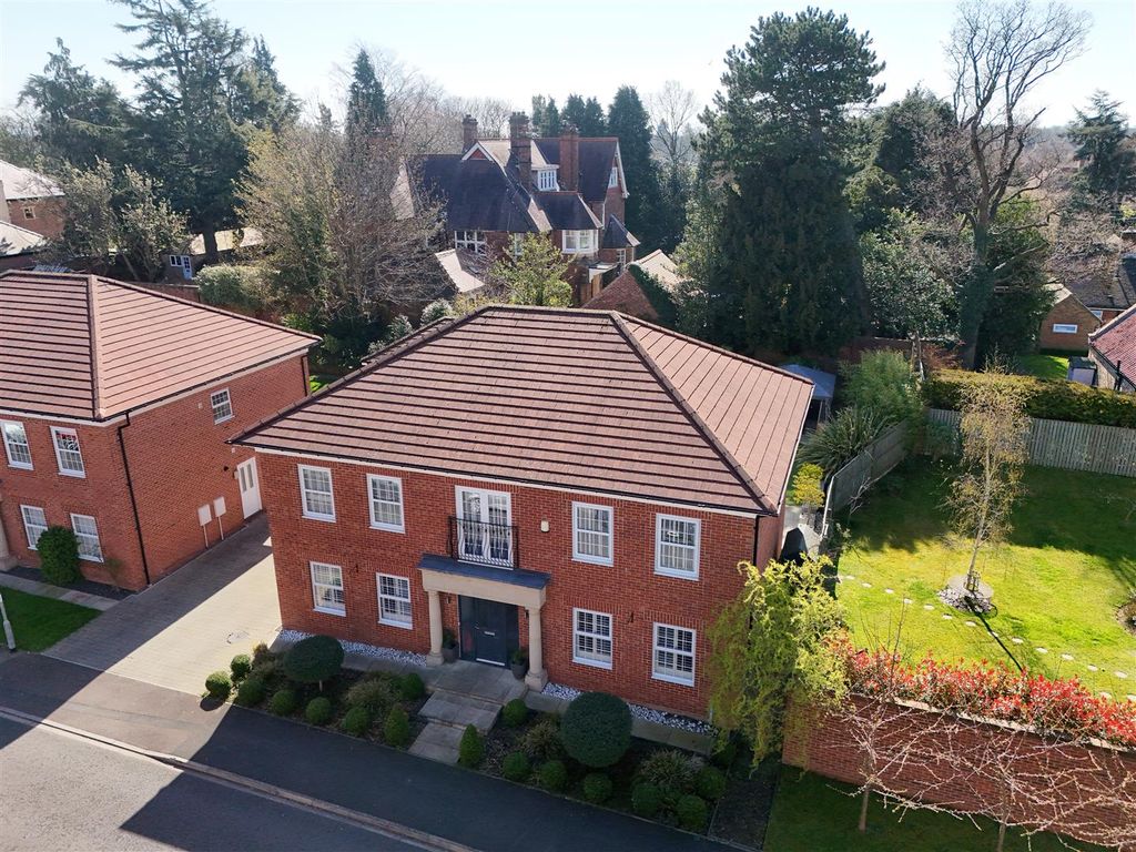 Property photo 2 of 35 Externally