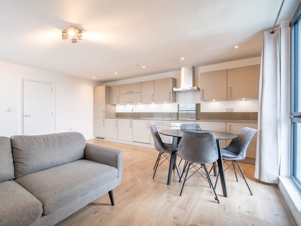 Property photo 1 of 11 Livingroom-V2