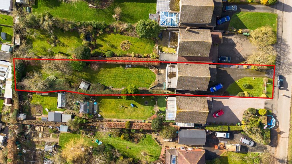 Property photo 3 of 25 Birds-Eye View