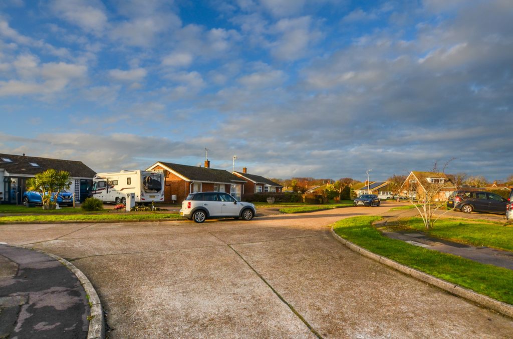 Property photo 3 of 19