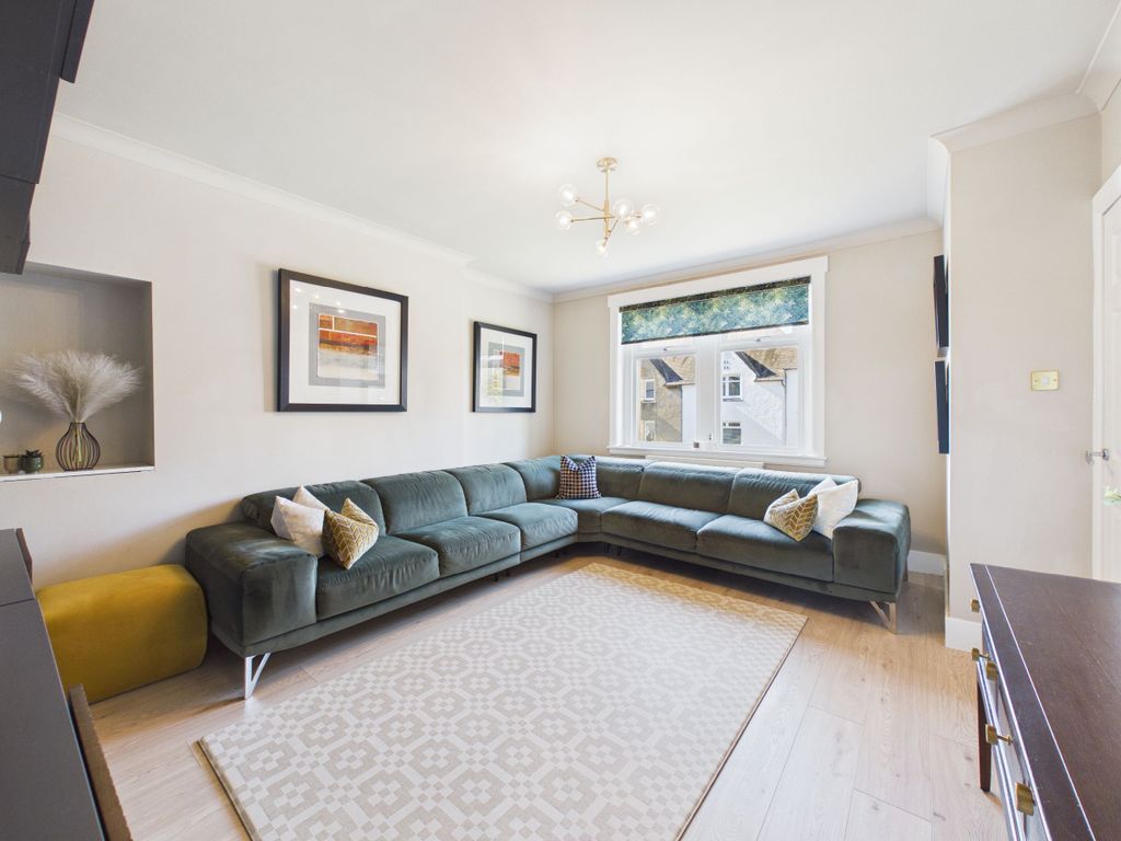 Property photo 3 of 23