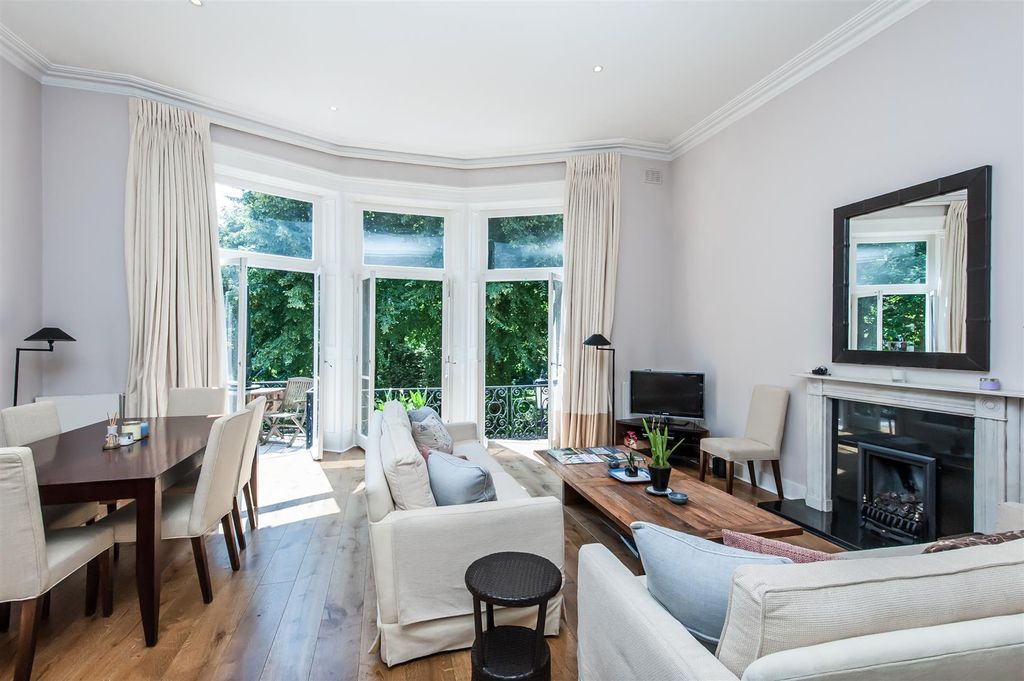 Property photo 3 of 13 Gledhow Gardens 26 Fff-3.Jpg