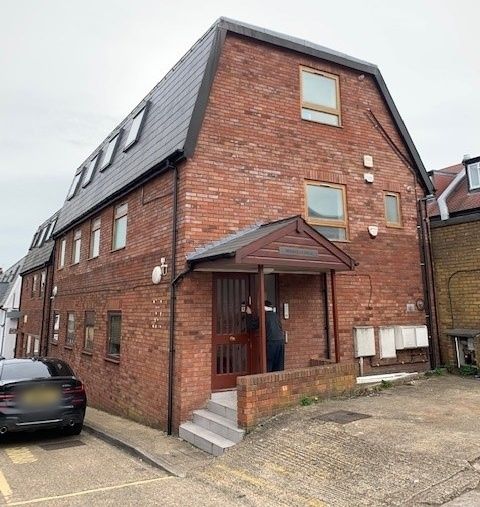 Property photo 1 of 5