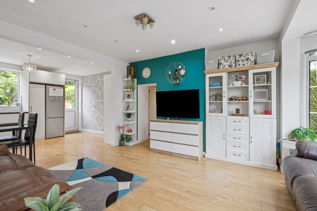 Property photo 2 of 20 5192264