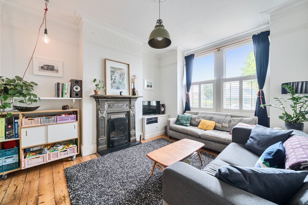 Property photo 2 of 12 1464119-19-6A302A...