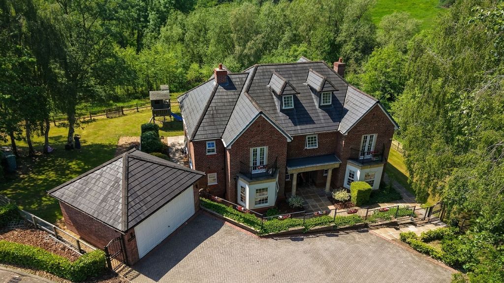 Property photo 1 of 61
